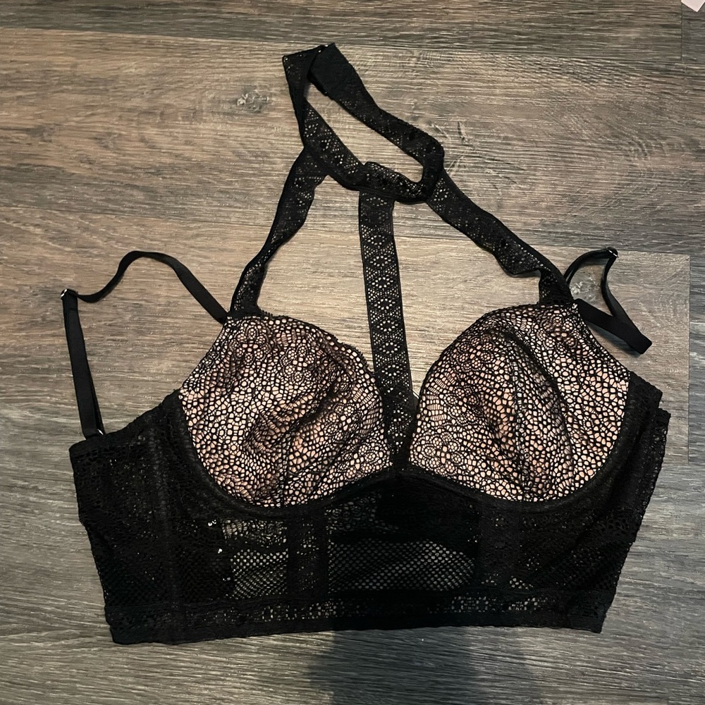 Victoria’s Secret Choker Bustier Very Sexy Lined Plunge Bra Fishnet Lace 34C